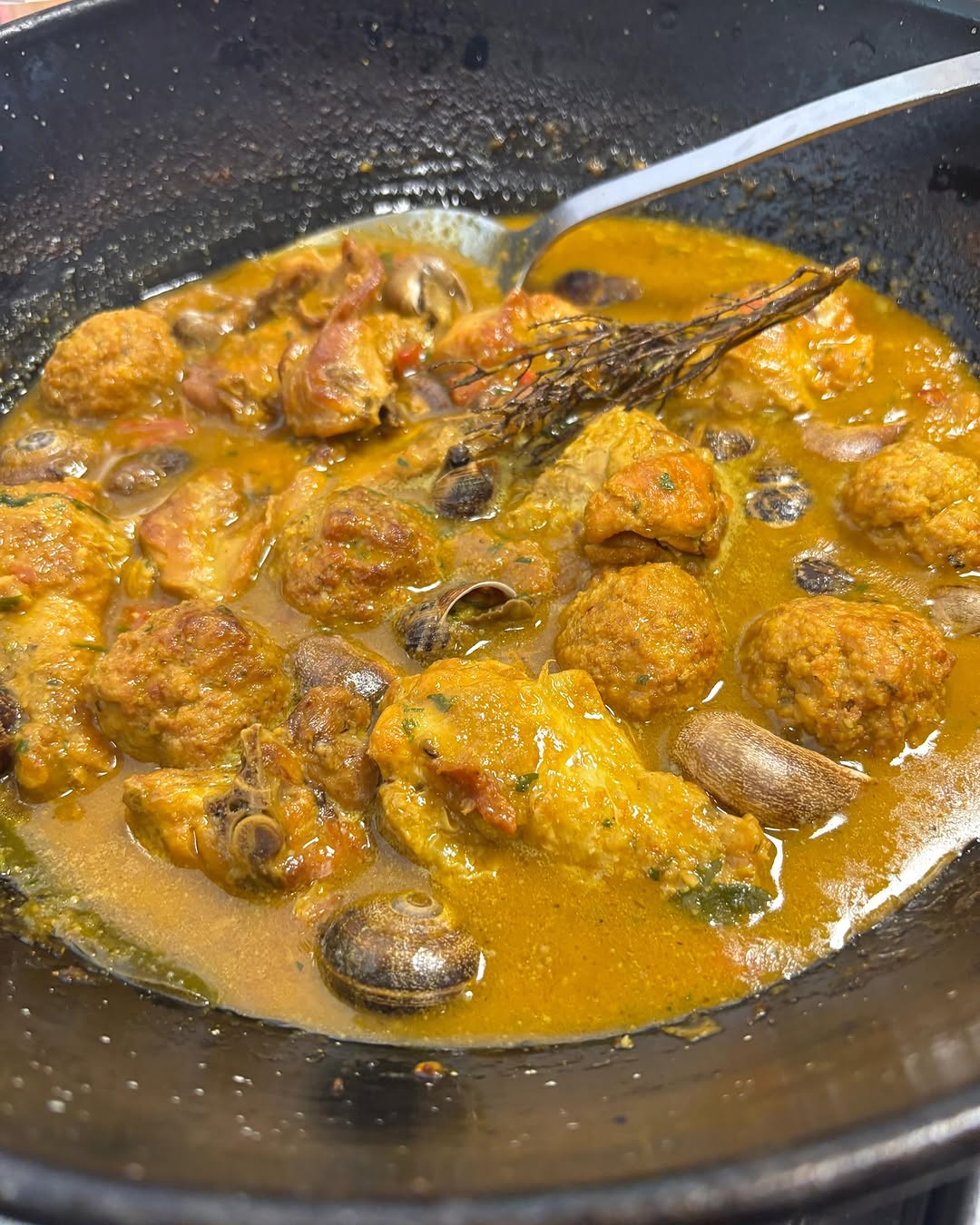 Pollastre i conill a la brasa